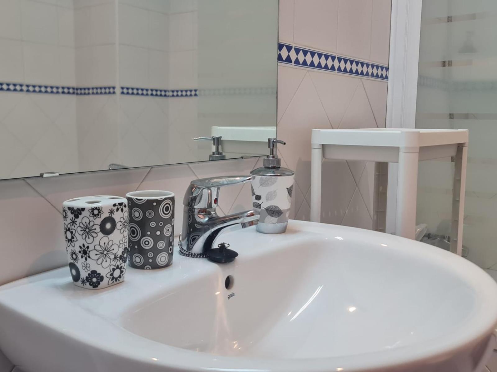 Lux Abril Apartman Sevilla Kültér fotó